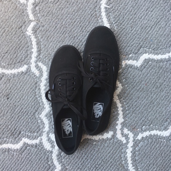Vans Shoes - Black low top Vans